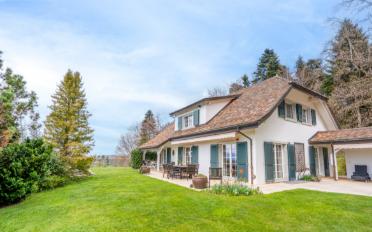 Maison 7 pièces - image - 1