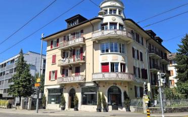 Bureau - image - 8