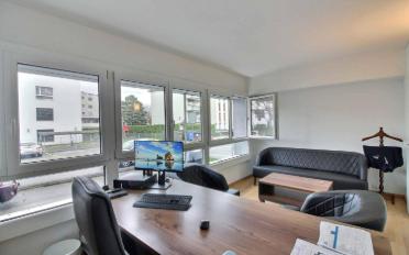 Bureau - image - 3