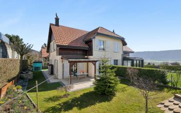 Doppeleinfamilienhaus 4.5 Zimmer - image - 1