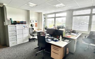 Bureau - image - 11