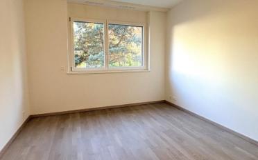 Apartment 4 rooms - image - 7