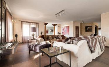 Maison 12 pièces - image - 2