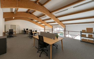 Commercial - image - 3