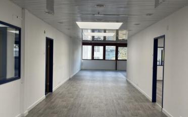Bureau - image - 11
