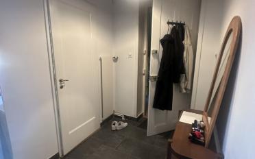 Furnished flat 2.5 rooms - image - 4