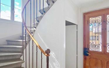 Mixed use property - image - 2