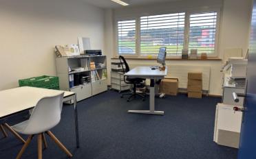Office - image - 4