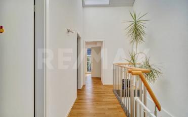 Bifamiliar house - image - 5