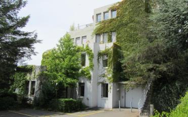 Bureau - image - 1