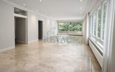 Apartment 7 rooms - image - 1