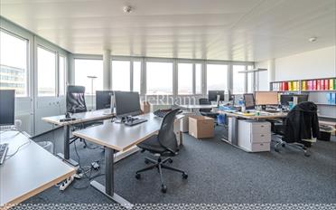 Office - image - 7