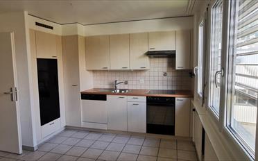 Apartment 4 rooms - image - 3