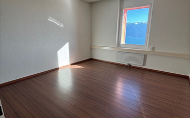 Office - image - 4