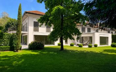 Einfamilienhaus 10 Zimmer - image - 1