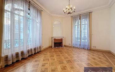 Apartment 9 rooms - image - 10