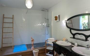 Villa 8.5 pièces - image - 1