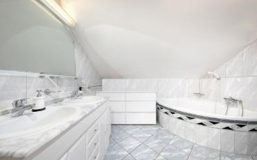 Single house 6 rooms - image - 13