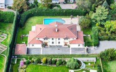 Single house 18 rooms - image - 2