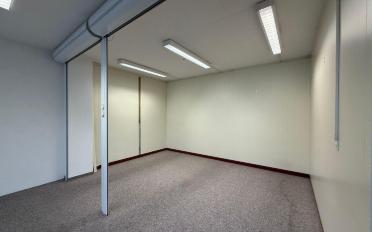 Office - image - 11