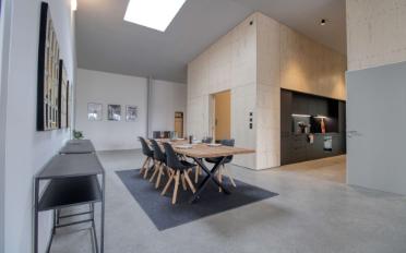 Studio - image - 29