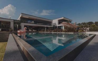 Villa 20 Zimmer - image - 2