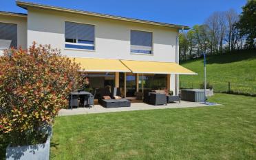 Doppeleinfamilienhaus 5.5 Zimmer - image - 1