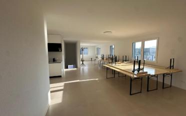 Office - image - 4