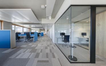 Office - image - 4