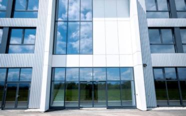 Commercial - image - 8