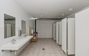 Commercial - image - 12