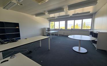 Office - image - 5