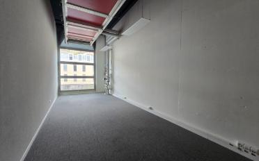 Office - image - 6