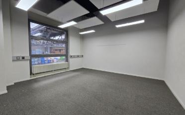 Office - image - 9