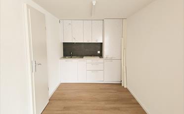 Office - image - 7