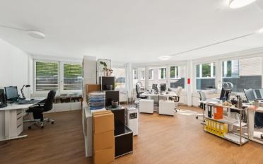 Bureau - image - 12