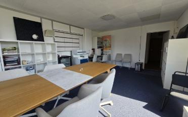 Bureau - image - 2