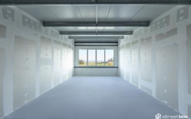Commercial - image - 3