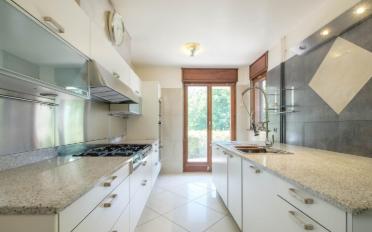 Single house 11 rooms - image - 6