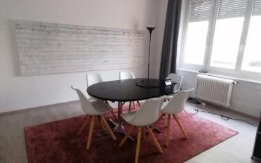 Bureau - image - 1