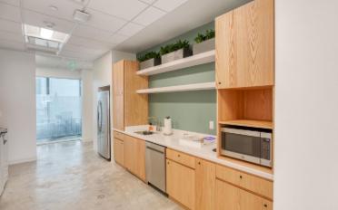 Office - image - 9