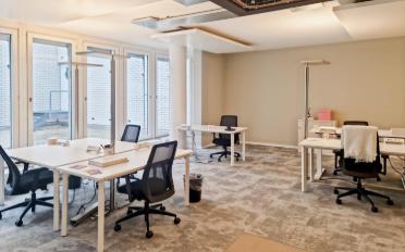 Office - image - 4