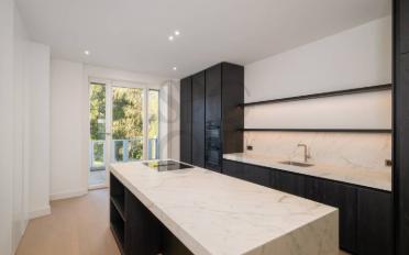 Apartment 8 rooms - image - 2