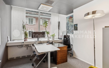 Office - image - 11