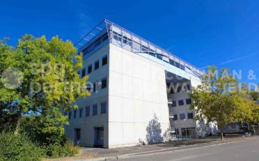 Commercial - image - 4