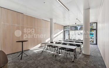 Office - image - 8