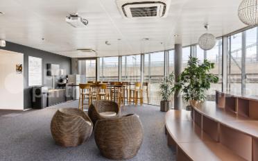 Office - image - 10