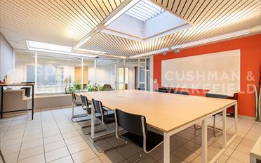 Office - image - 6