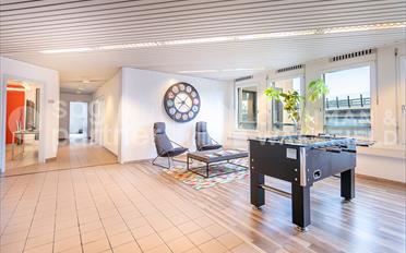 Office - image - 8
