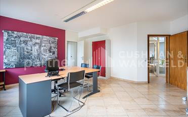 Office - image - 7